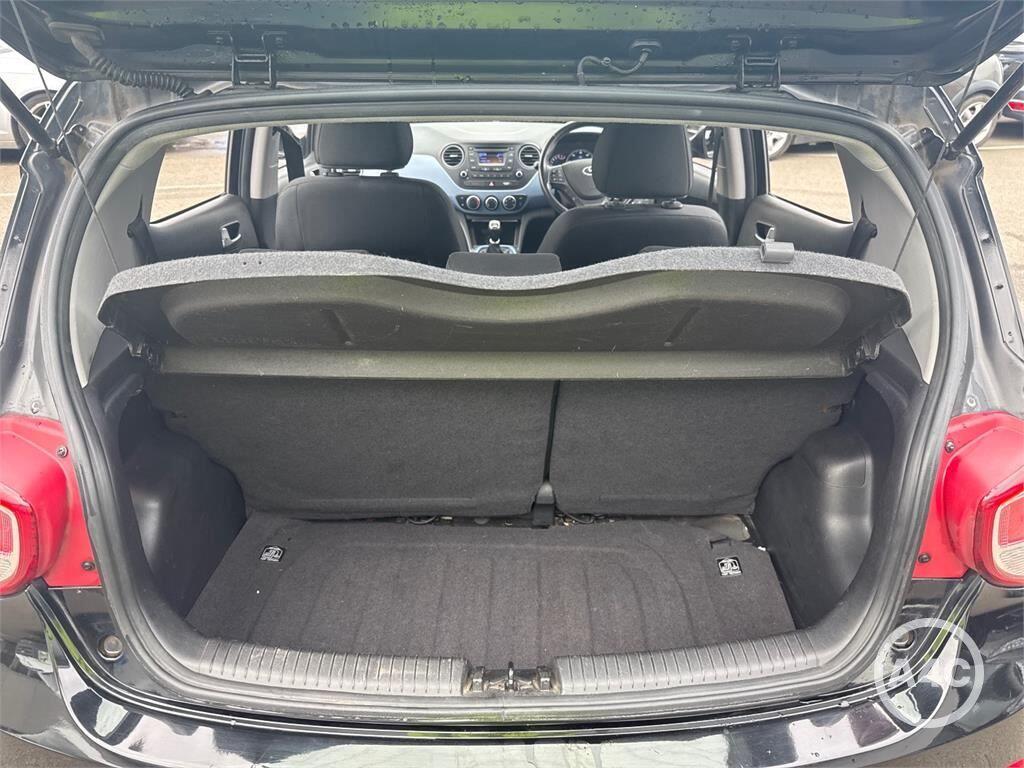 Used Hyundai i10 2016 for sale - 76573451: Photo 11