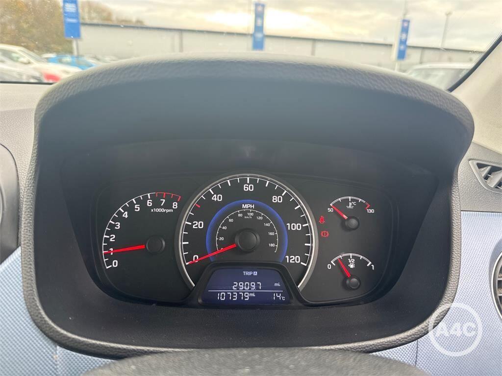 Used Hyundai i10 2016 for sale - 76573451: Photo 8