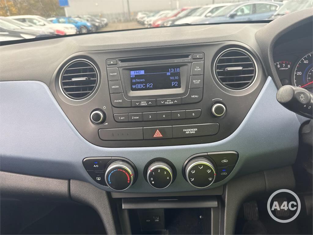 Used Hyundai i10 2016 for sale - 76573451: Photo 9