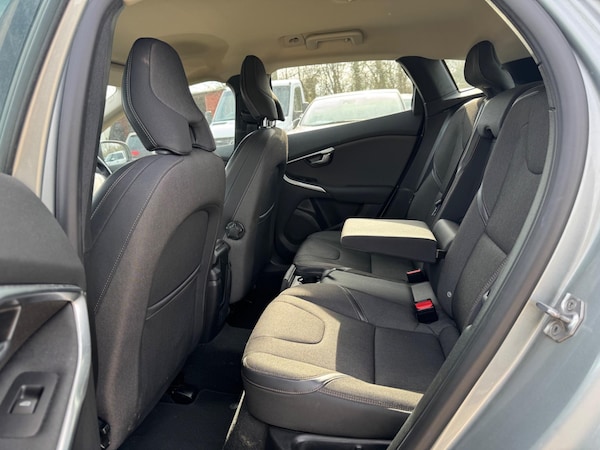Used Volvo V40 Cross Country 2017 for sale - 75257845: Photo 10