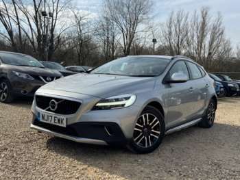 Used Volvo V40 2017 for sale - 75257845: Photo
