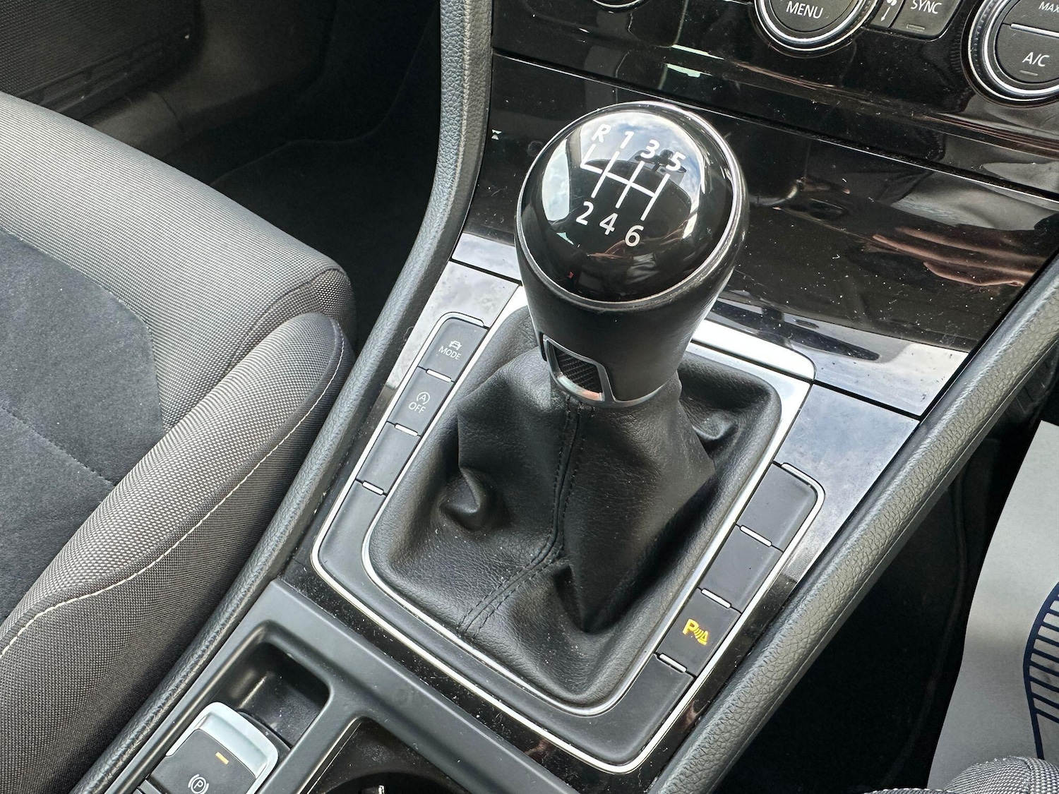 Used Volkswagen Golf 2015 for sale - 77101734: Photo 21