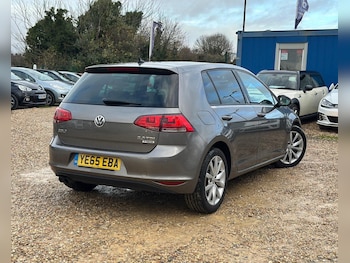 Used Volkswagen Golf 2015 for sale - 77101734: Photo