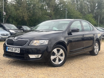 Used Skoda Octavia 2016 for sale - 75728987: Photo