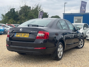 Used Skoda Octavia 2016 for sale - 75728987: Photo