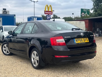 Used Skoda Octavia 2016 for sale - 75728987: Photo