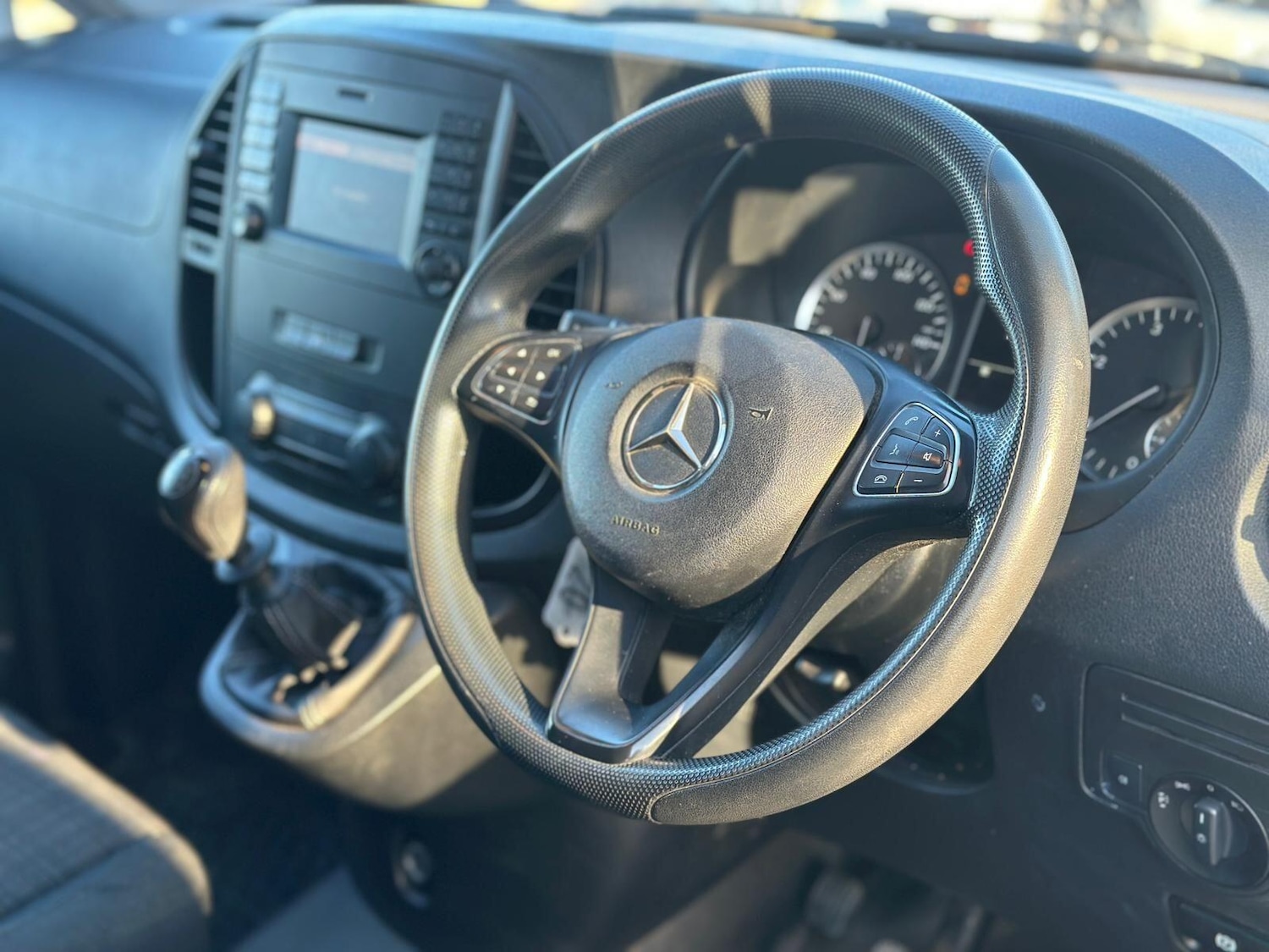 Used Mercedes-Benz Vito 2018 for sale - 77658400: Photo 10