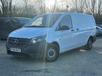Used Mercedes-Benz Vito 2018 for sale - 77658400: Photo