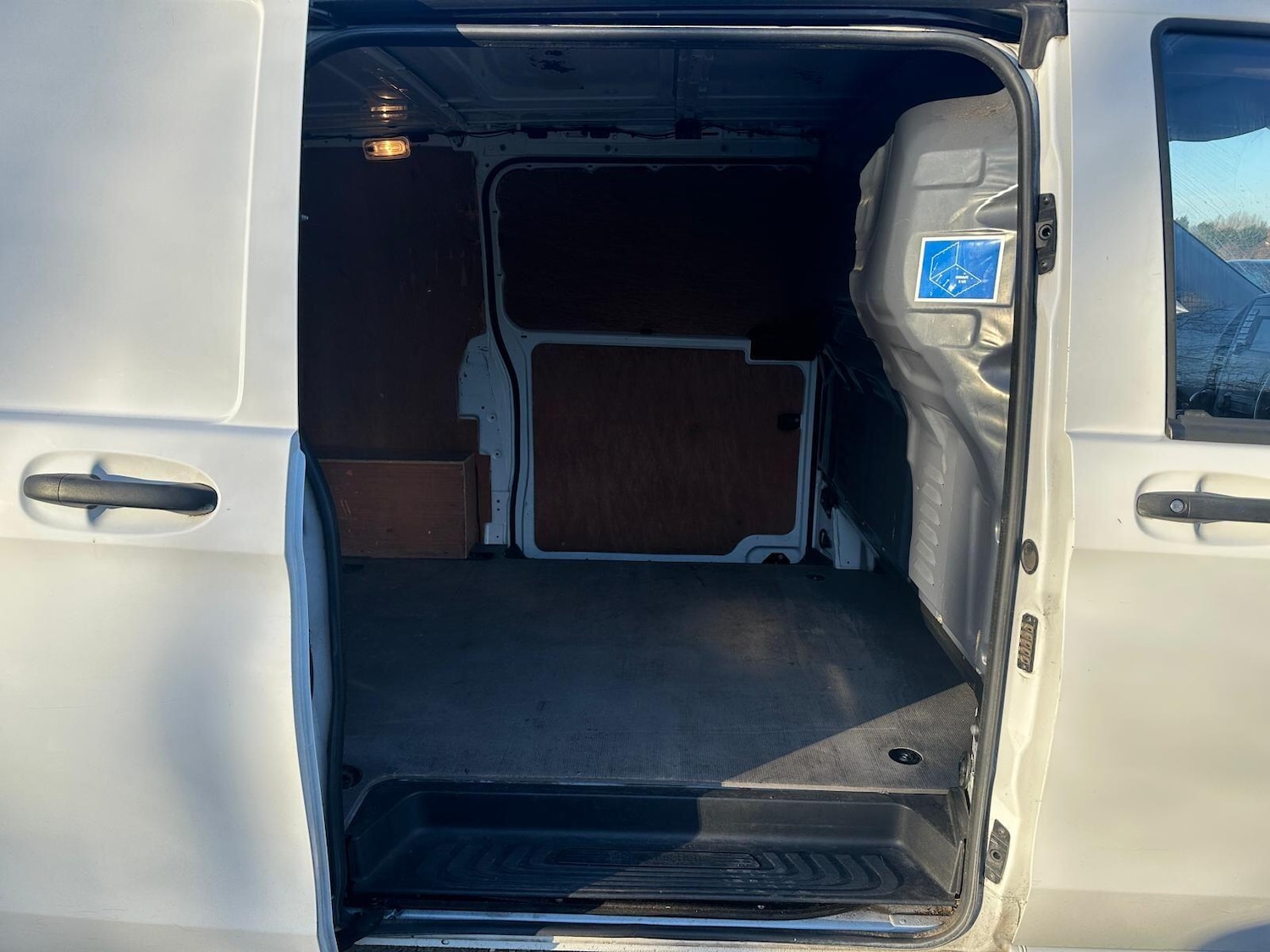 Used Mercedes-Benz Vito 2018 for sale - 77658400: Photo 6