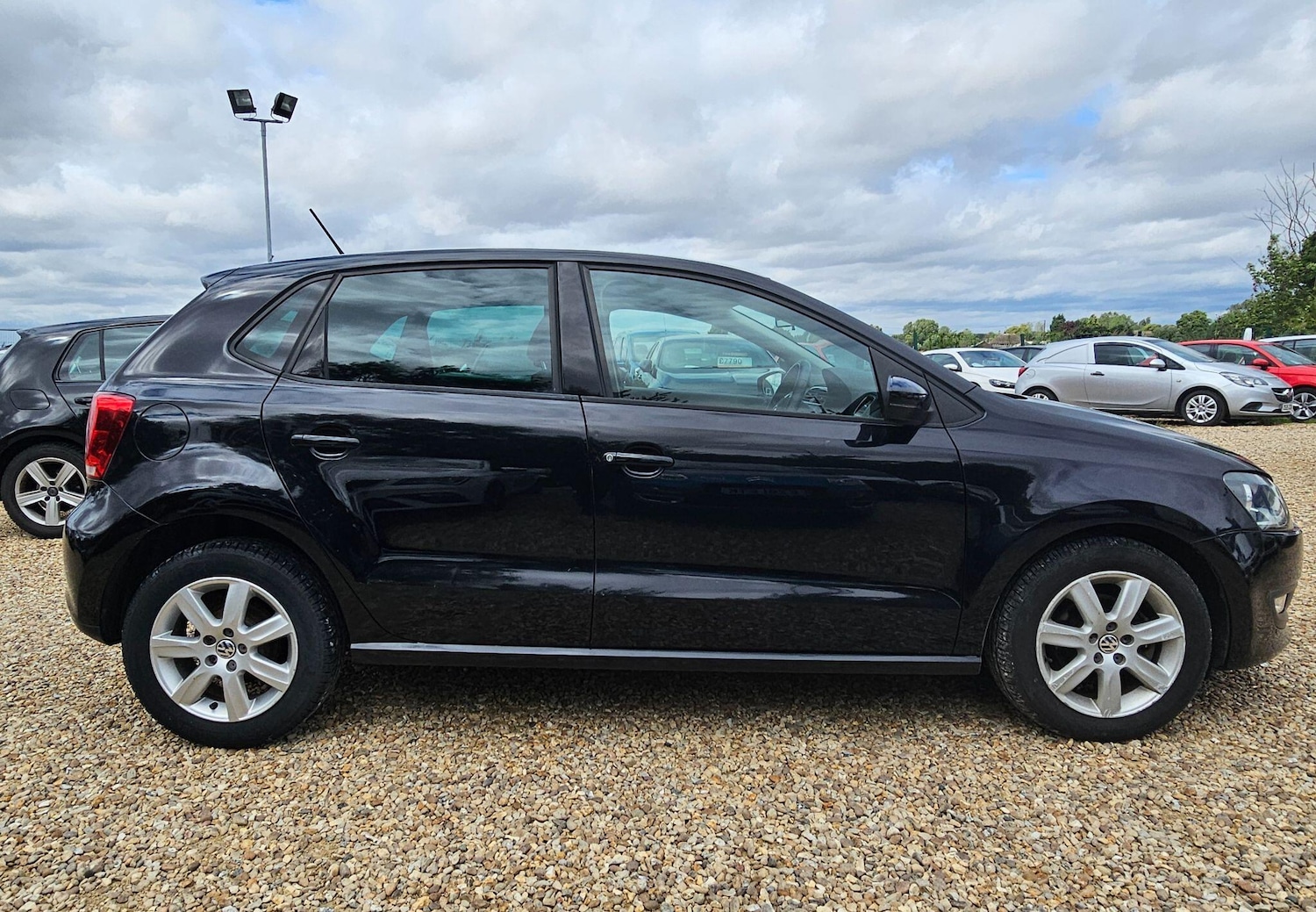 Used Volkswagen Polo 2011 for sale - 77783507: Photo 5