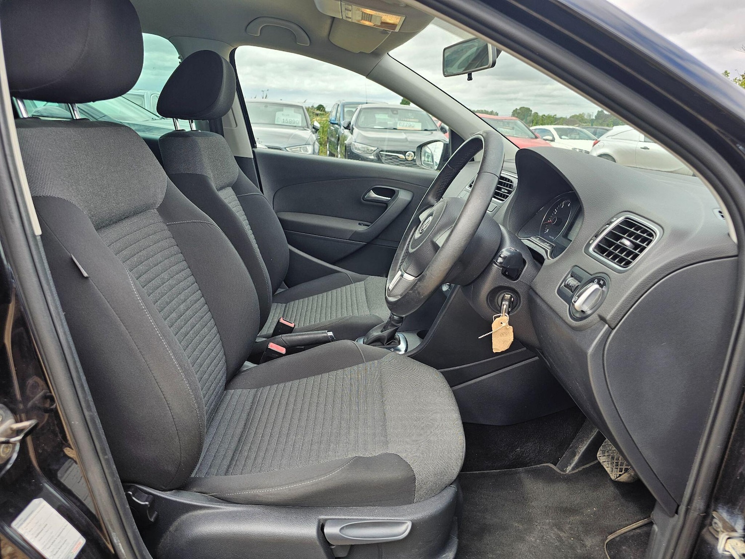 Used Volkswagen Polo 2011 for sale - 77783507: Photo 7