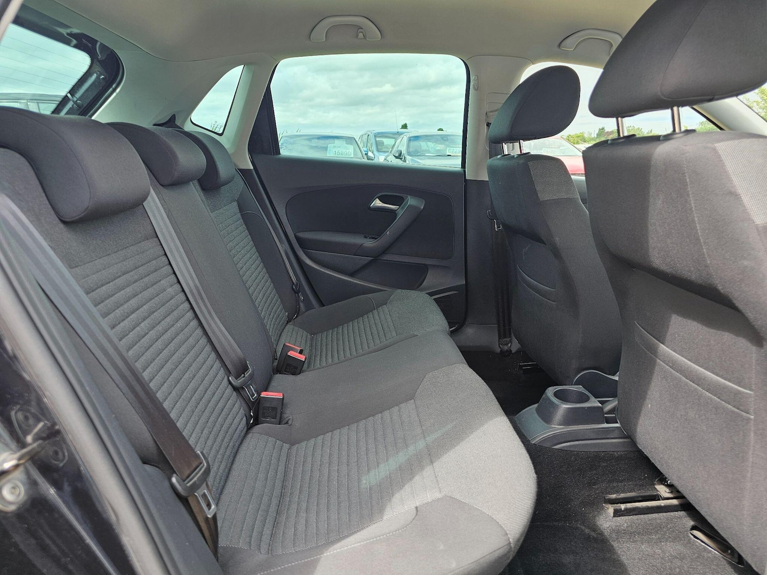 Used Volkswagen Polo 2011 for sale - 77783507: Photo 9