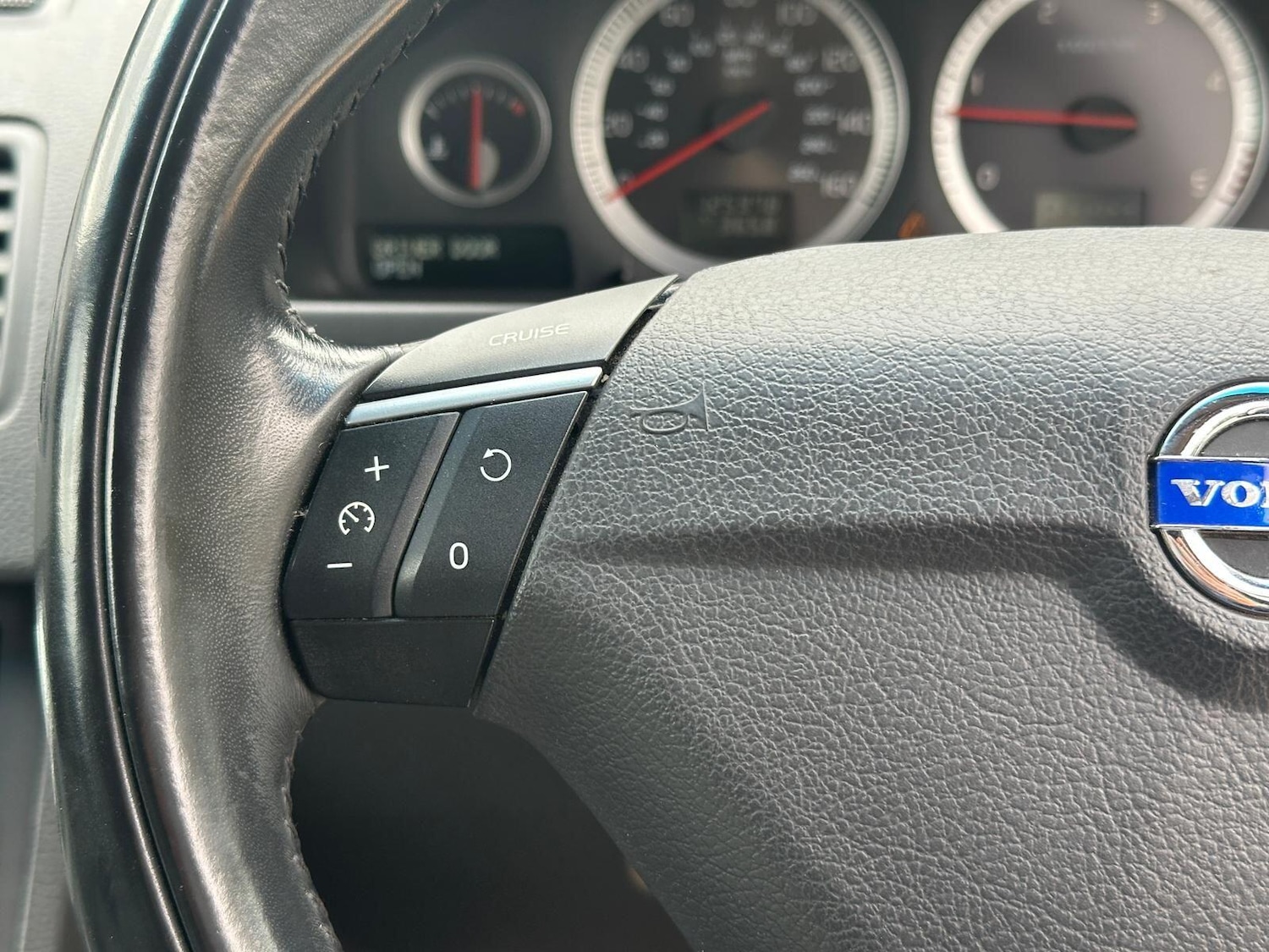 Used Volvo XC90 2012 for sale - 76993541: Photo 24