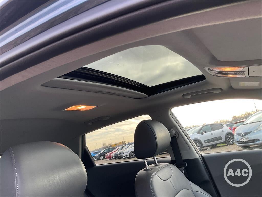 Used Kia Niro 2016 for sale - 77376063: Photo 9