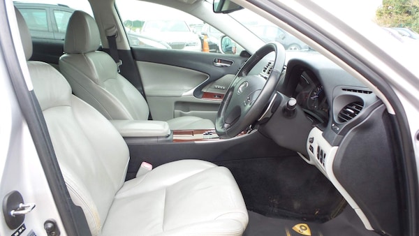 Used Lexus IS 2005 for sale - 71029772: Photo 7
