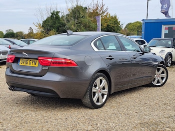 Used Jaguar XE 2016 for sale - 76325913: Photo