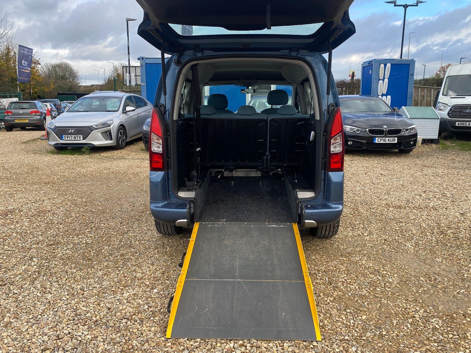 Vehicle 21