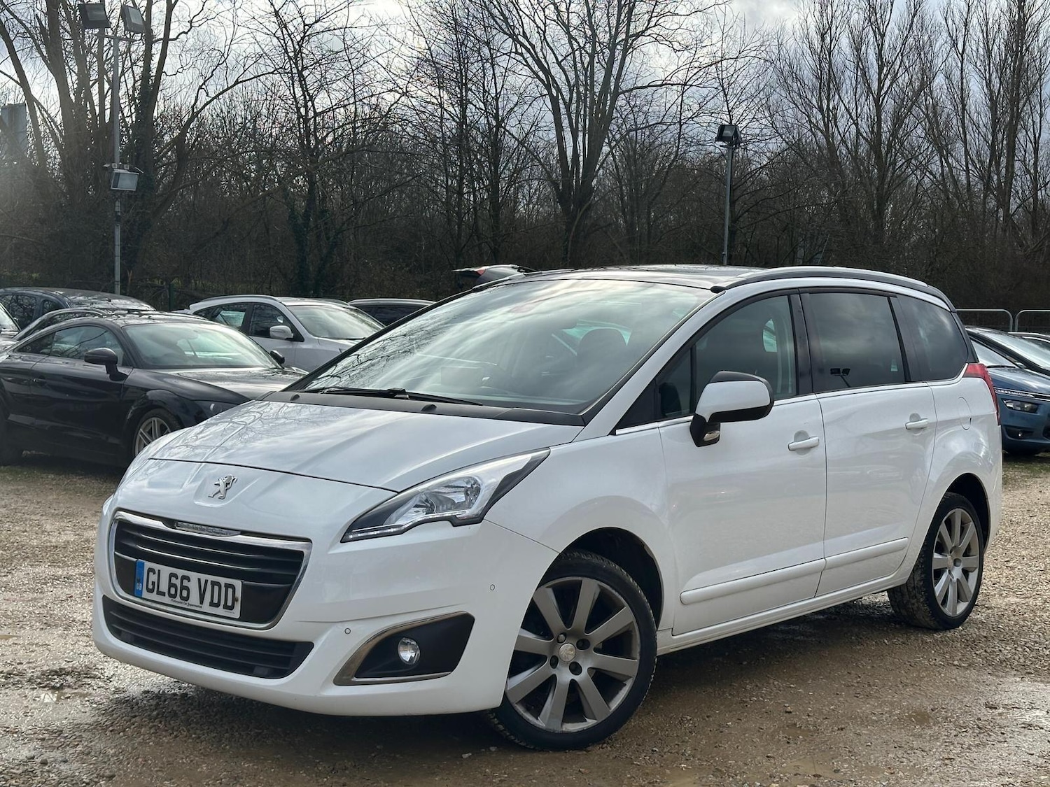 Used Peugeot 5008 2016 for sale - 77807754: Photo 2