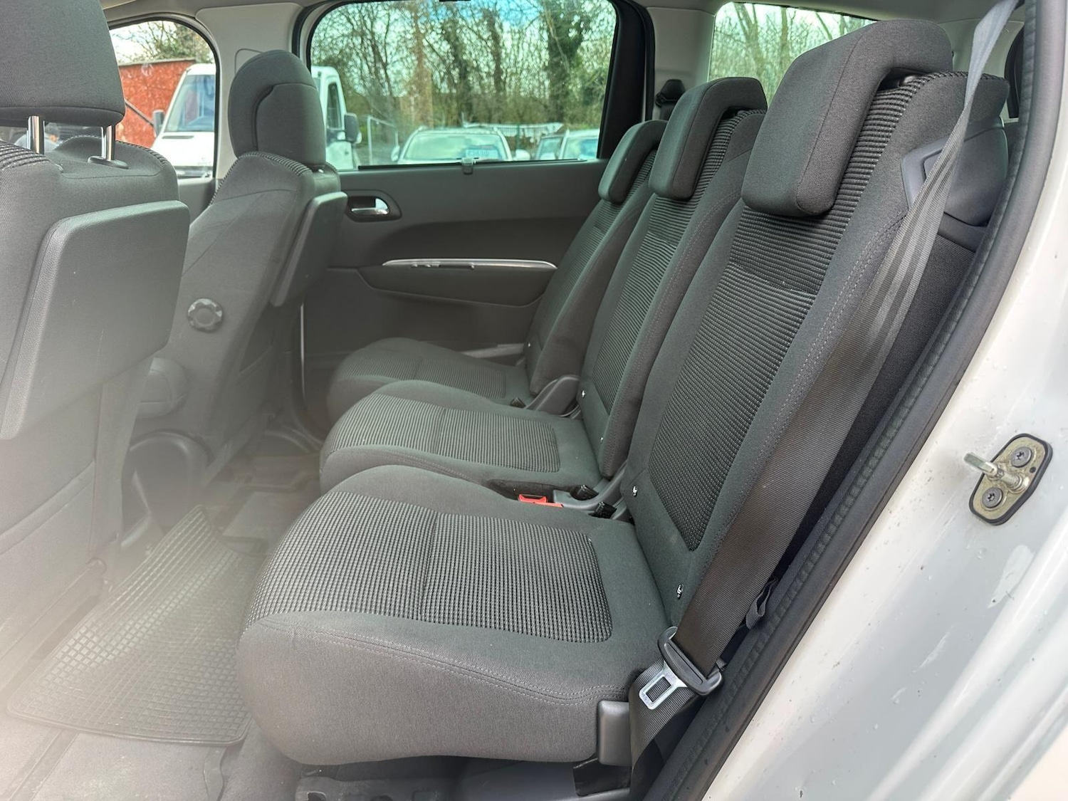 Used Peugeot 5008 2016 for sale - 77807754: Photo 9