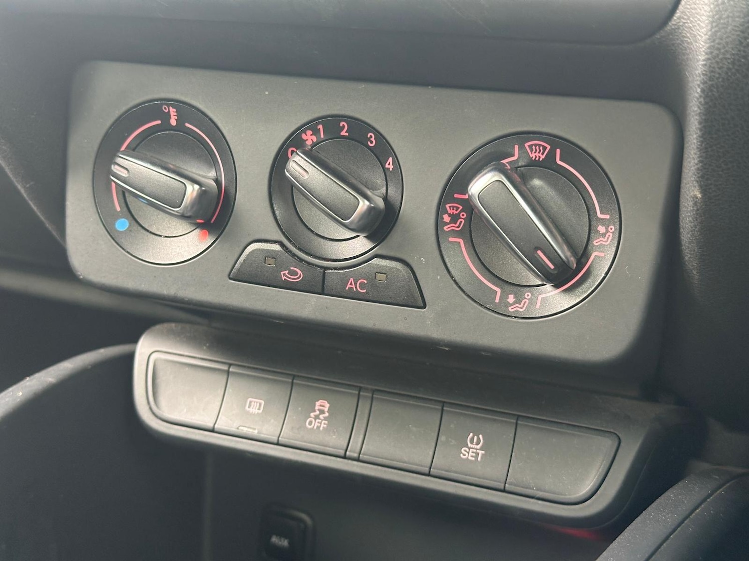 Used Audi A1 2012 for sale - 75857979: Photo 13