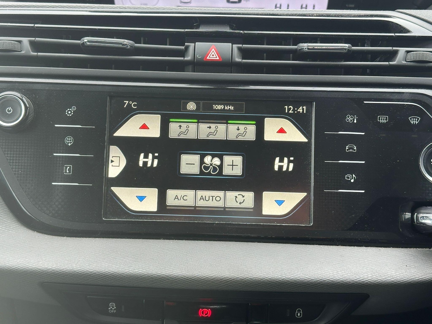 Used Citroen Grand C4 Picasso 2015 for sale - 77696356: Photo 15