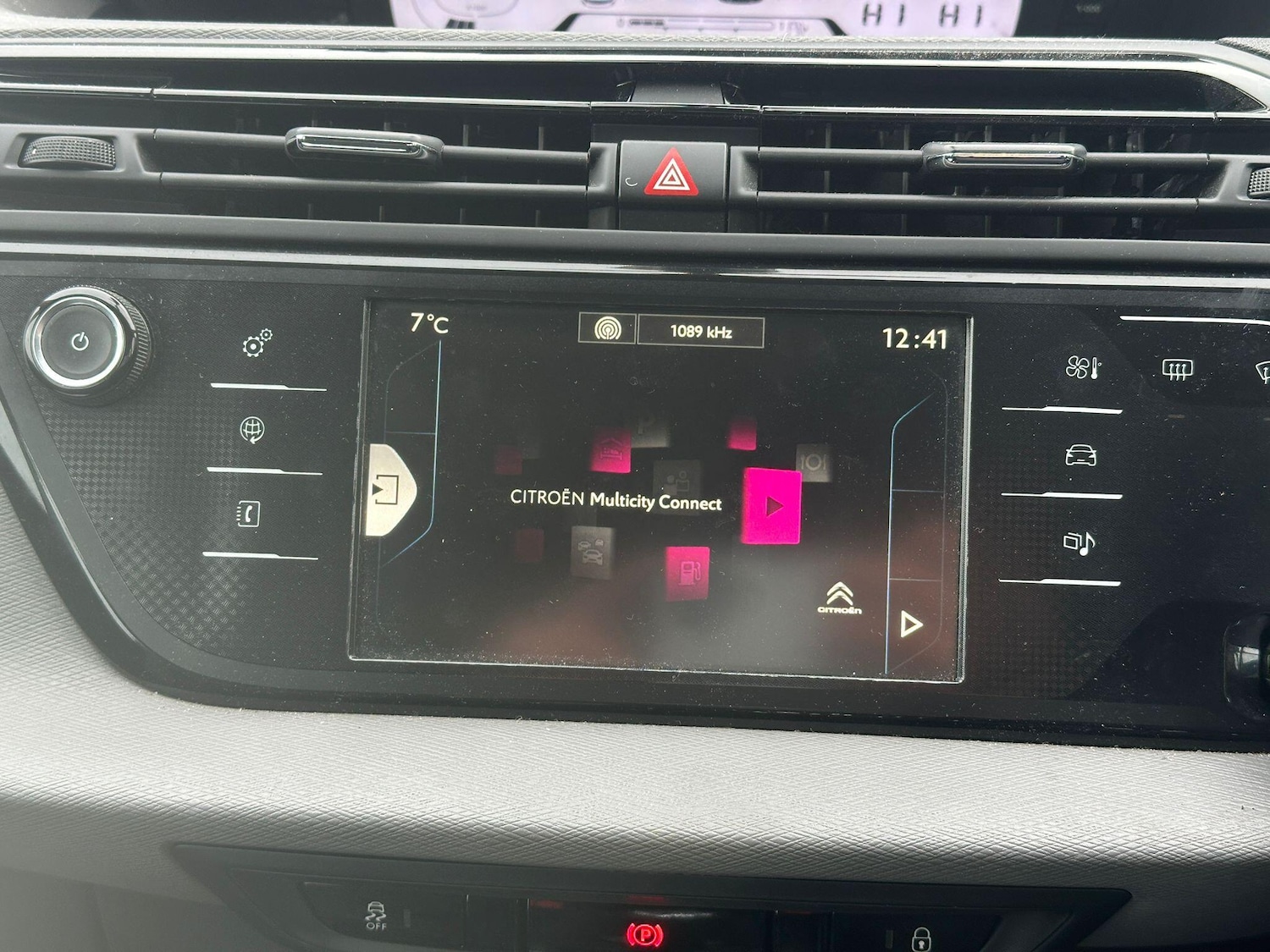 Used Citroen Grand C4 Picasso 2015 for sale - 77696356: Photo 17