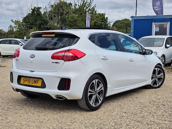 Used Kia Ceed 2018 for sale - 76988576: Photo
