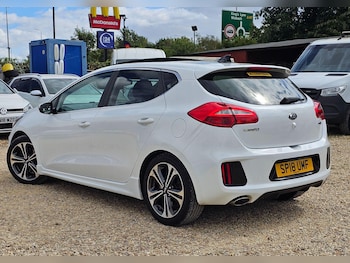 Used Kia Ceed 2018 for sale - 76988576: Photo