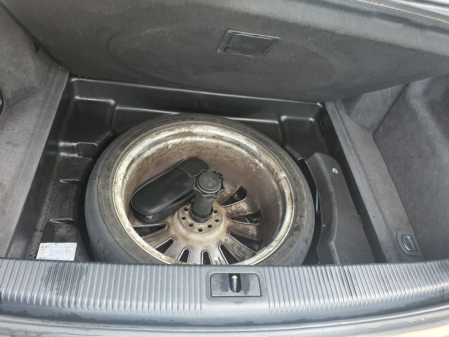 Used Audi A8 2003 for sale - 77377708: Photo 26