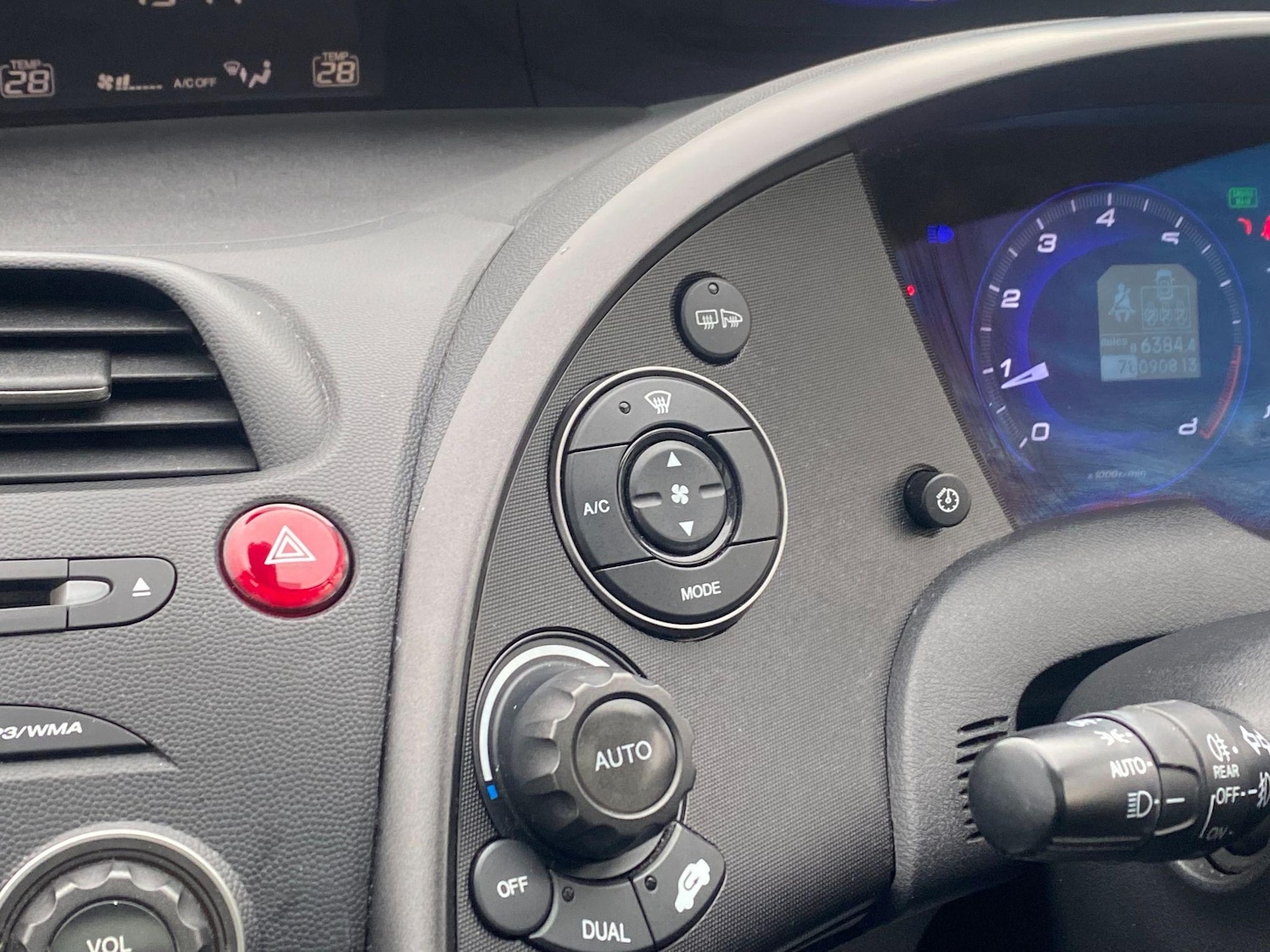 Used Honda Civic 2010 for sale - 76702323: Photo 13