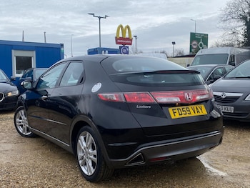 Used Honda Civic 2010 for sale - 76702323: Photo