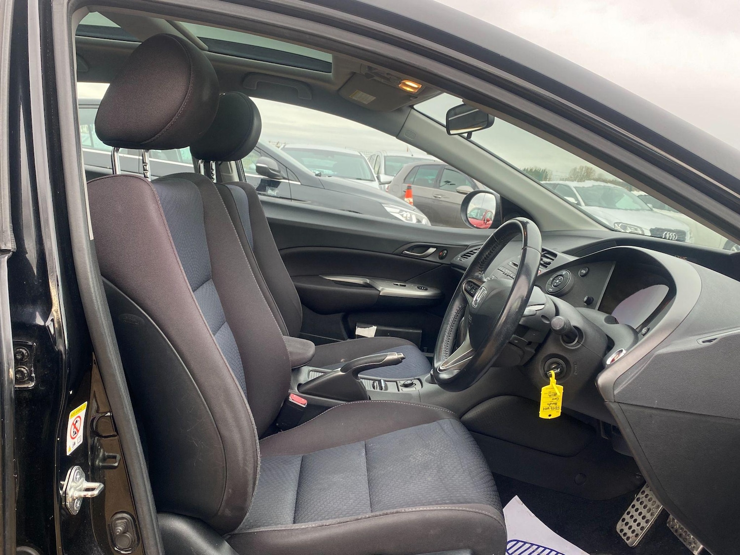 Used Honda Civic 2010 for sale - 76702323: Photo 6