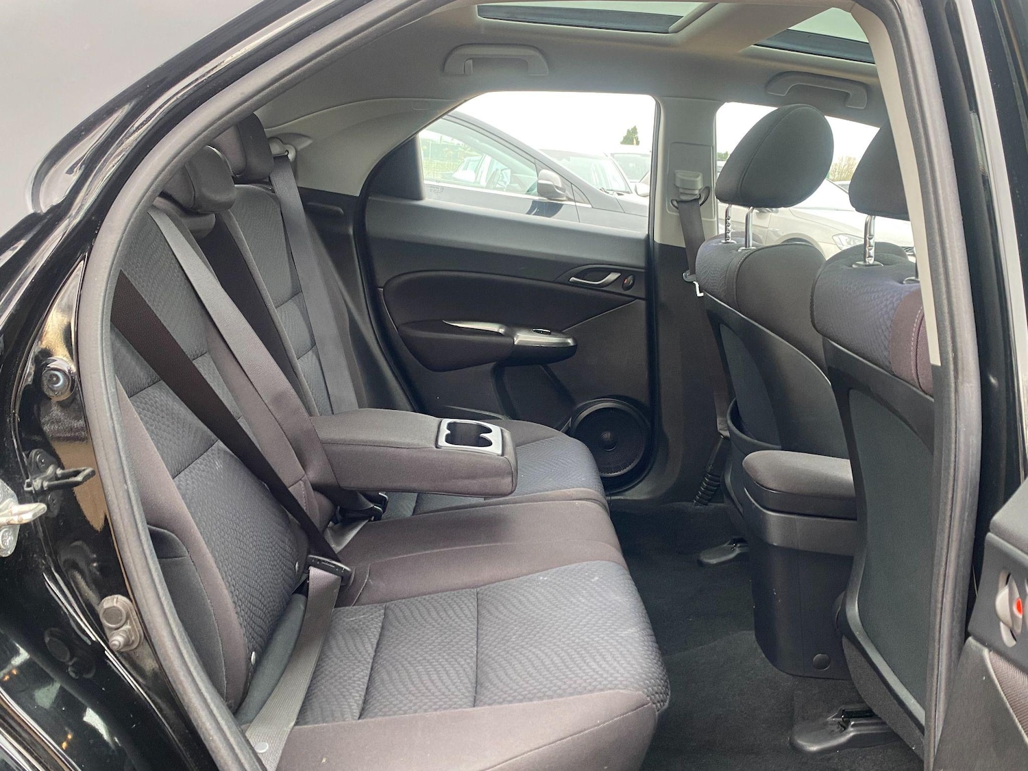 Used Honda Civic 2010 for sale - 76702323: Photo 8