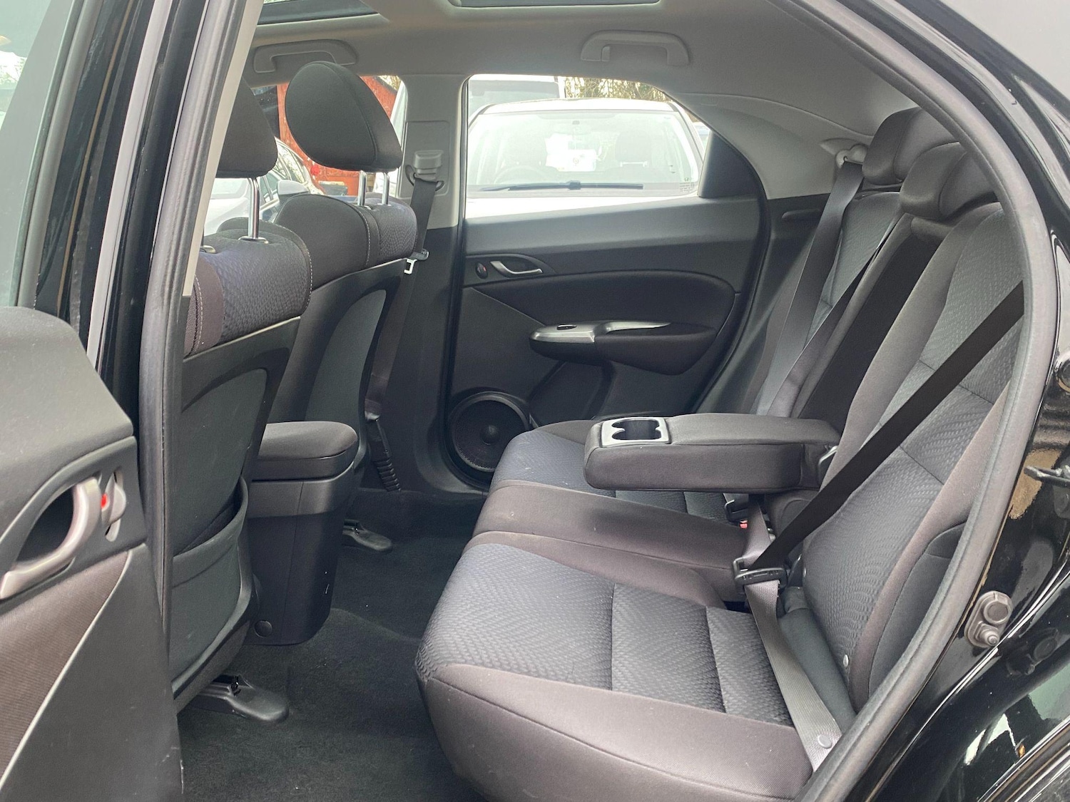 Used Honda Civic 2010 for sale - 76702323: Photo 9