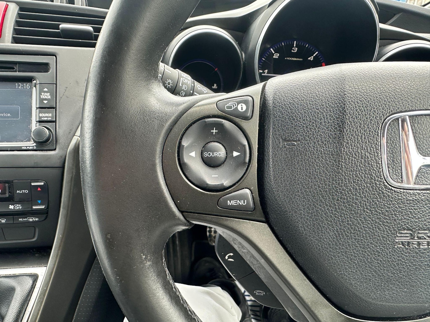 Used Honda Civic 2014 for sale - 76250948: Photo 20