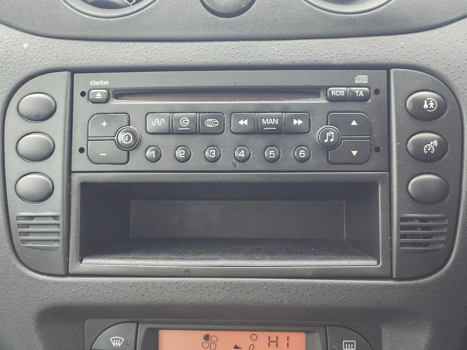 Used Citroen C3 2005 for sale - 76743403: Photo 16