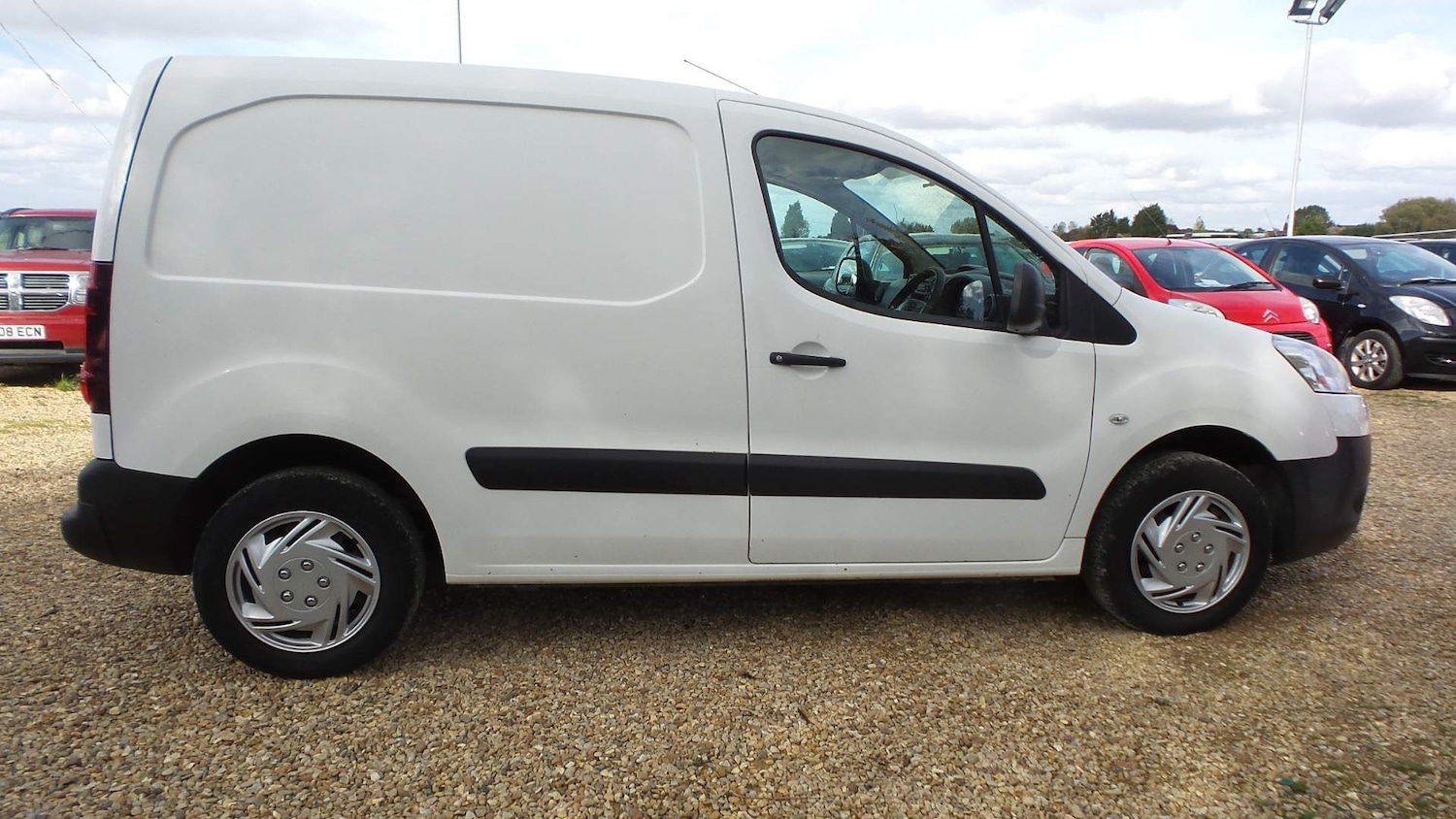 Used Peugeot Partner 2014 for sale - 76991765: Photo 5