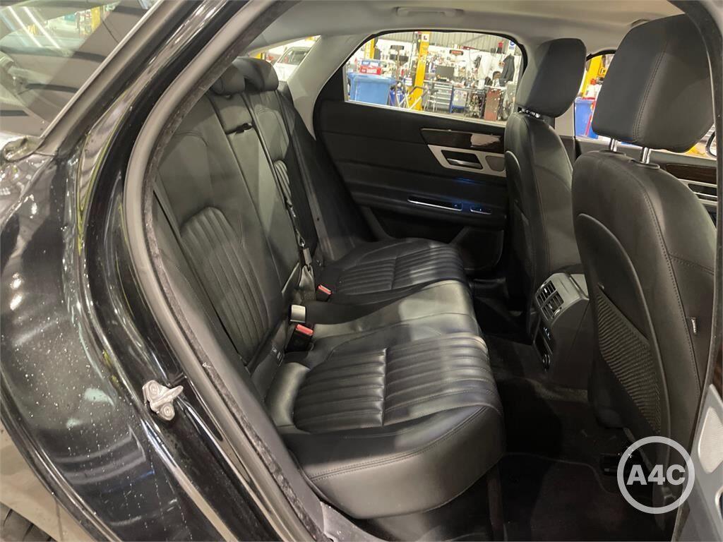 Used Jaguar XF 2016 for sale - 77109833: Photo 8