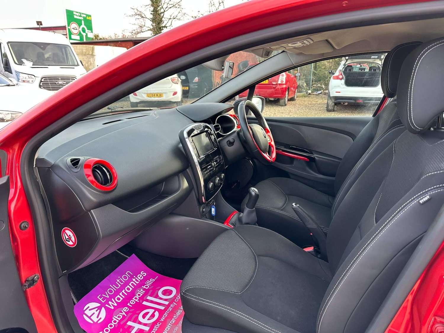 Used Renault Clio 2013 for sale - 76990253: Photo 8