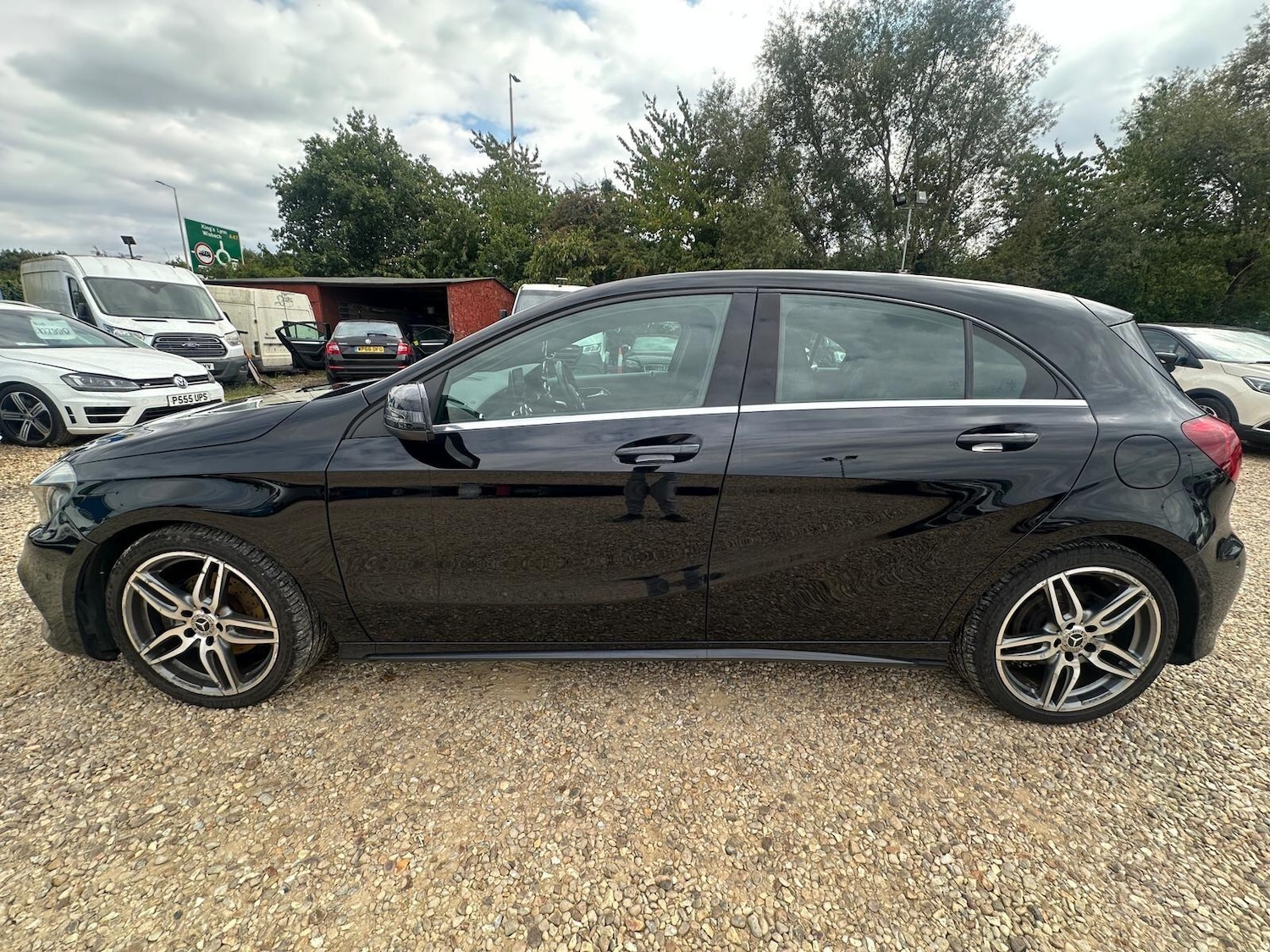 Used Mercedes-Benz A-Class 2017 for sale - 76988161: Photo 6