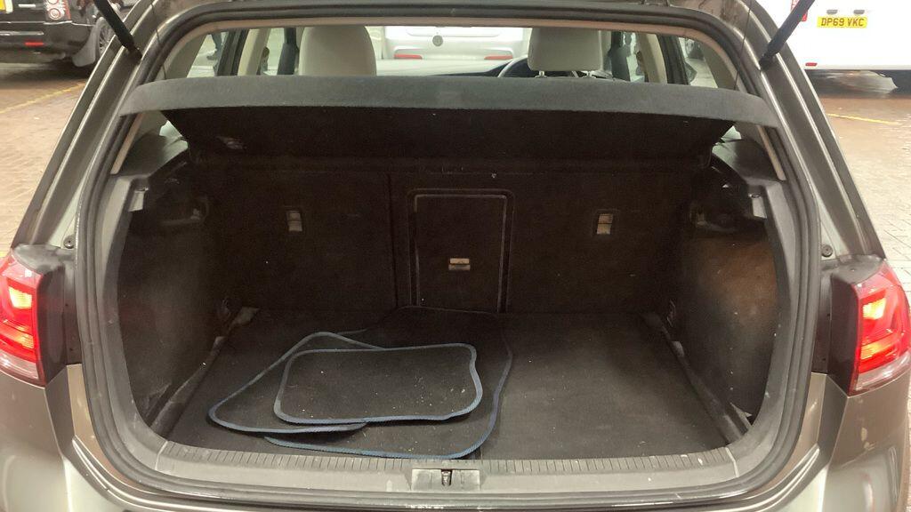 Used Volkswagen Golf for sale - 77016044: Photo 11