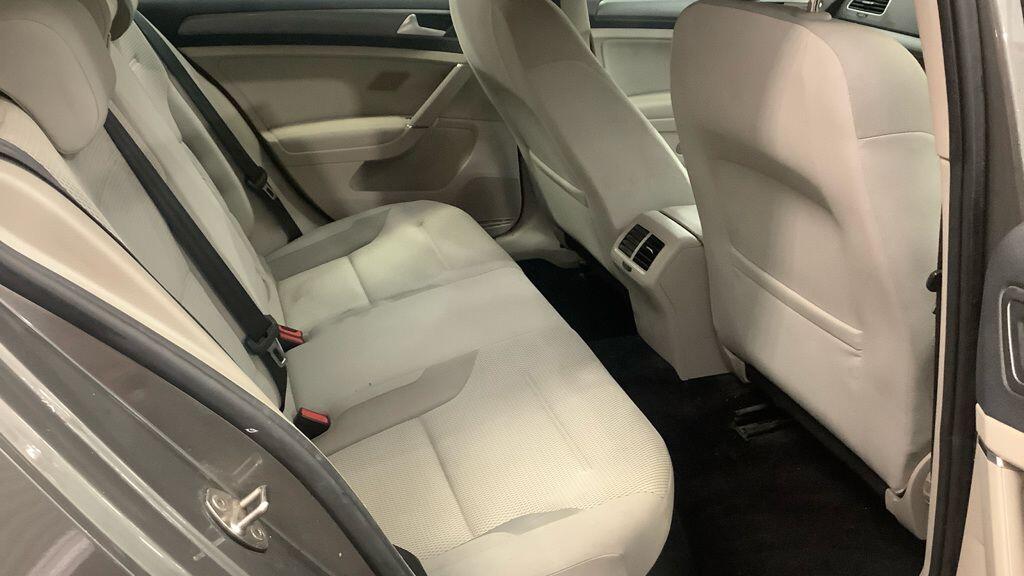 Used Volkswagen Golf for sale - 77016044: Photo 9