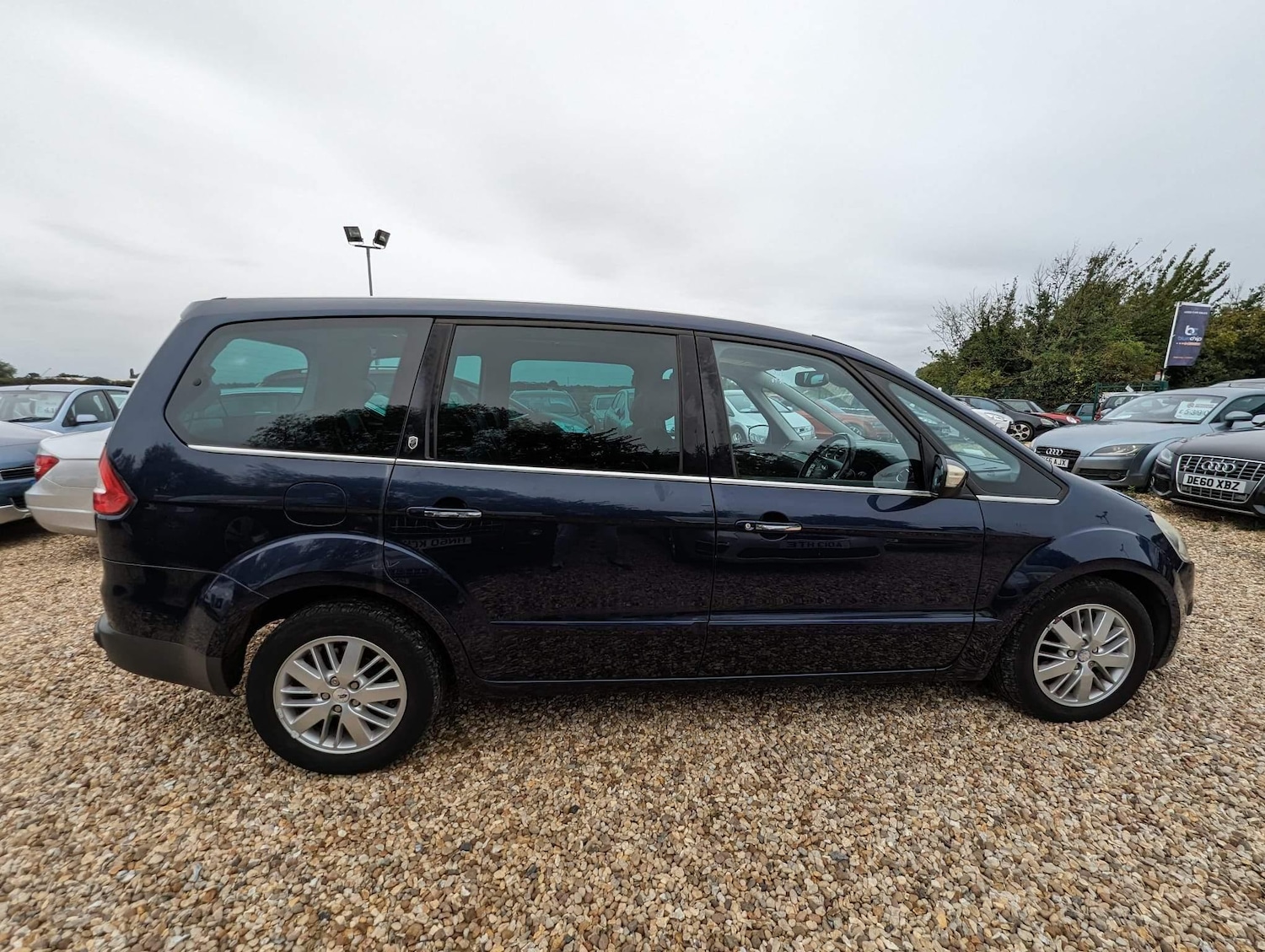 Used Ford Galaxy 2008 for sale - 76989386: Photo 5