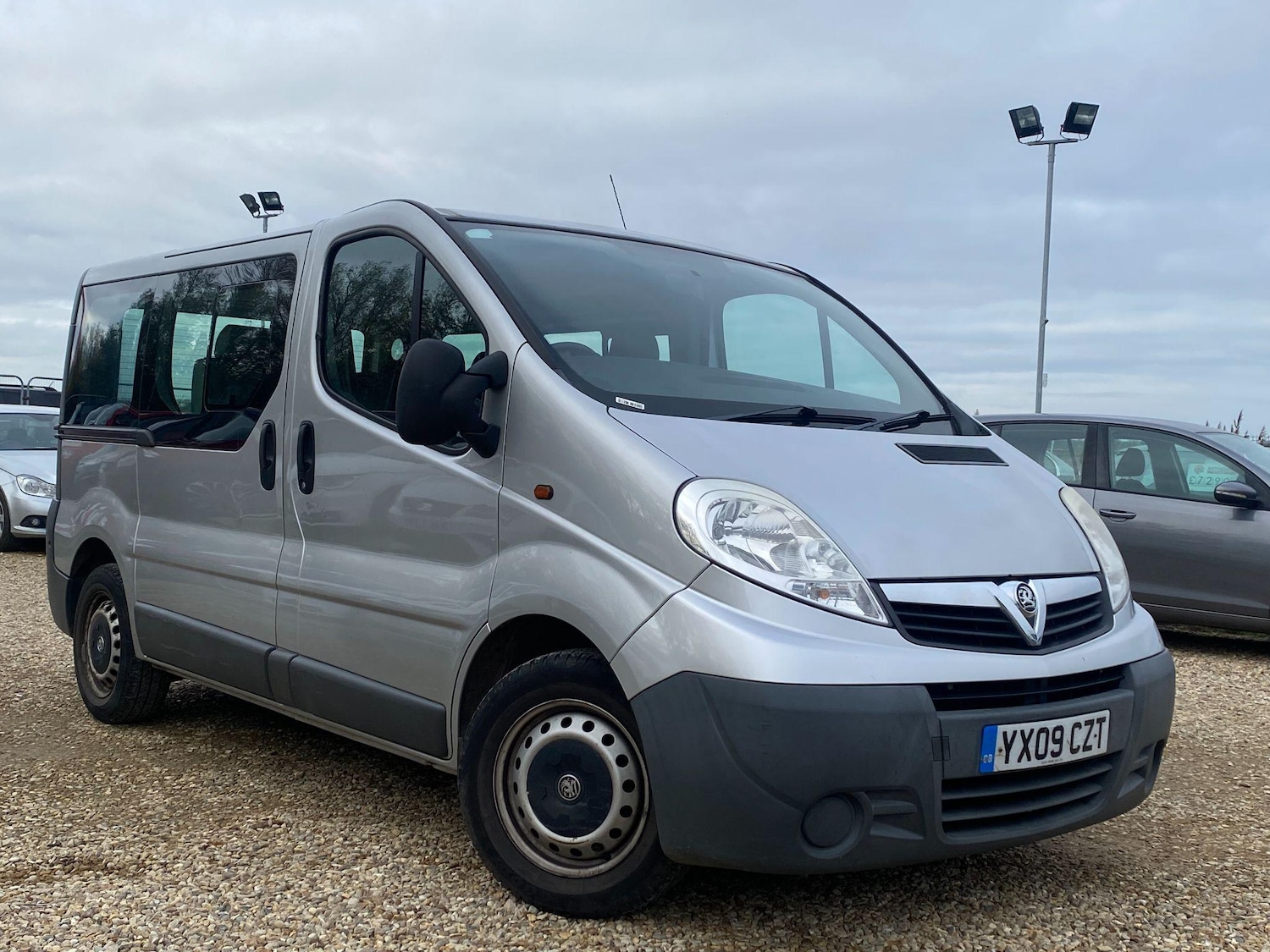 Used Vauxhall Vivaro 2009 for sale - 76689600: Photo 1