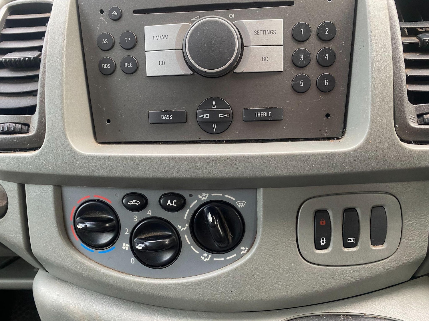 Used Vauxhall Vivaro 2009 for sale - 76689600: Photo 15