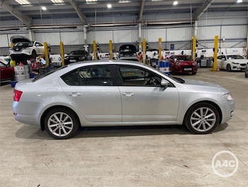 Used Skoda Octavia 2015 for sale - 78019952: Photo