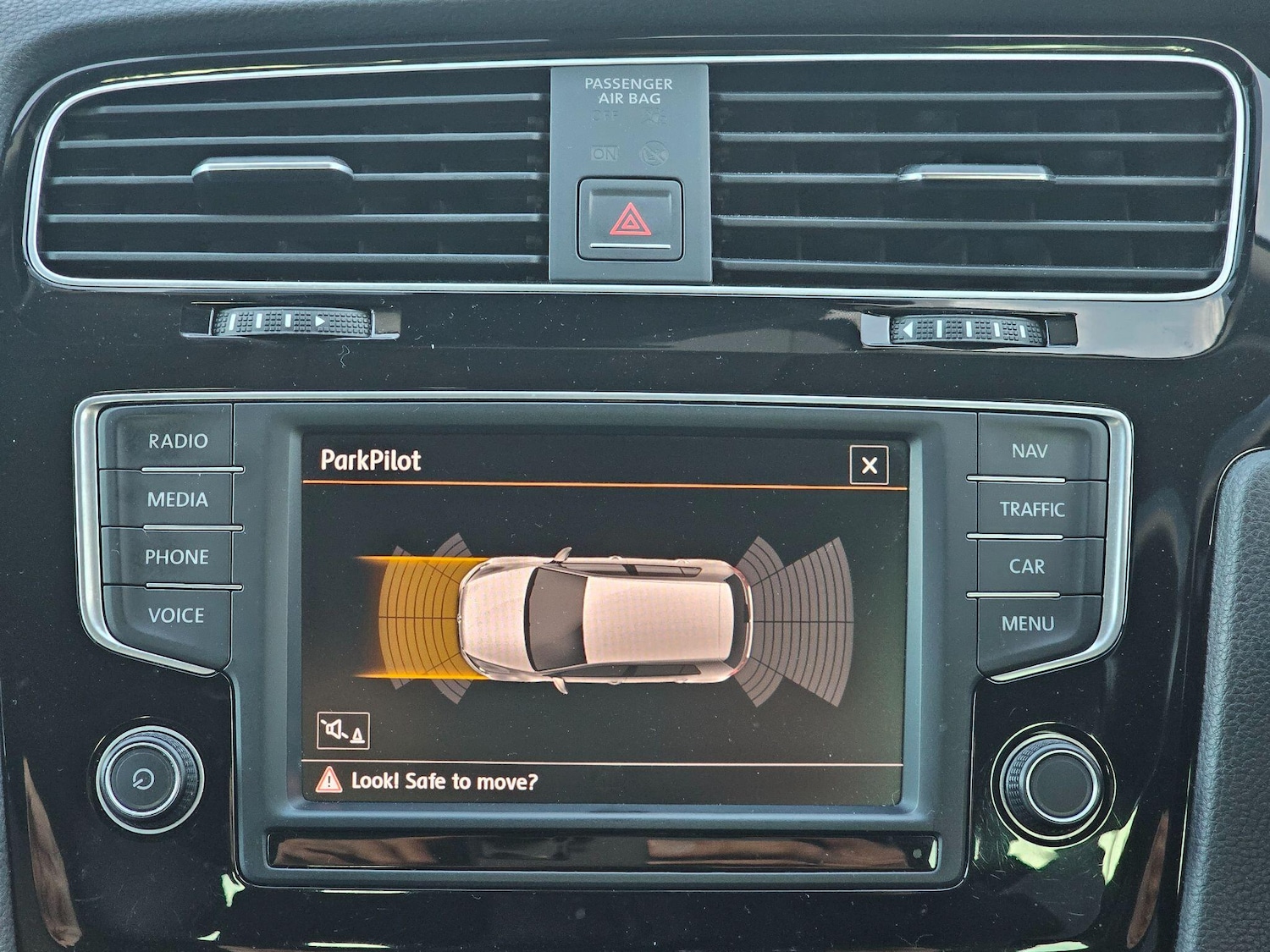 Used Volkswagen Golf 2016 for sale - 76432731: Photo 16