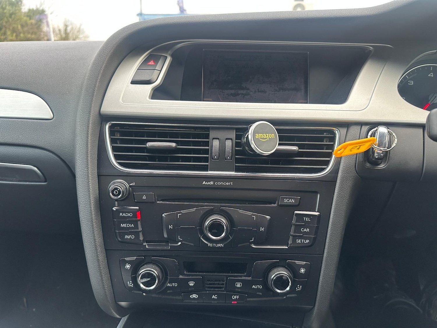 Used Audi A4 2010 for sale - 76991320: Photo 13