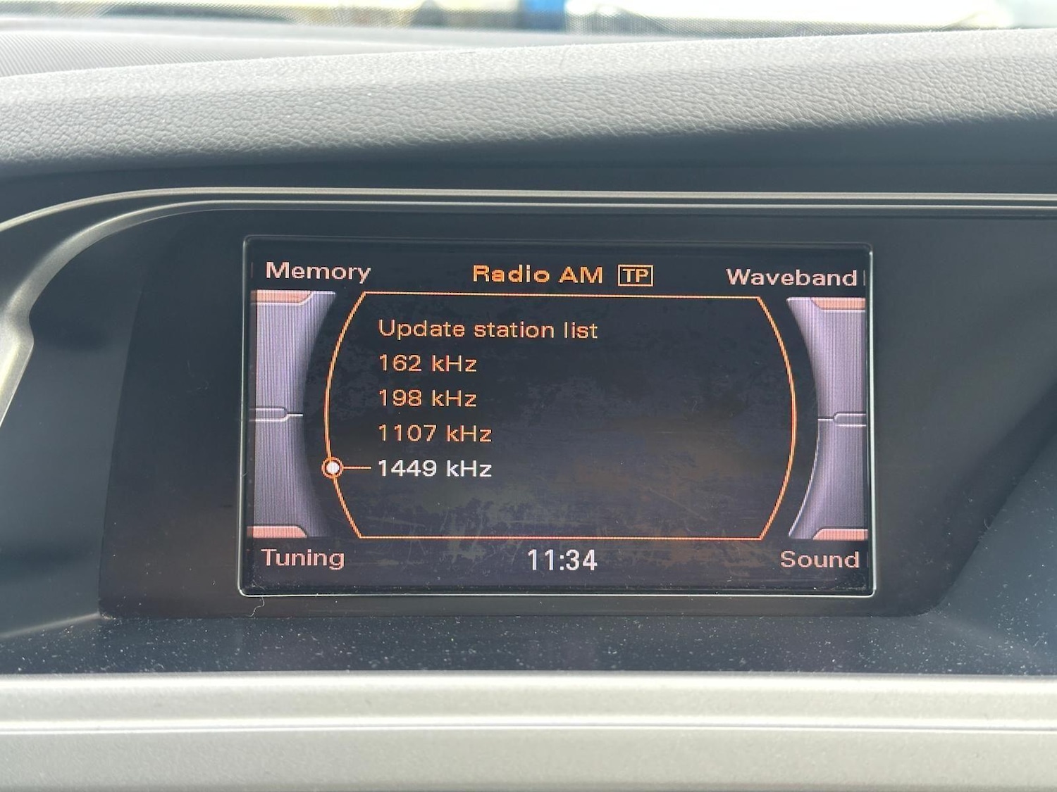 Used Audi A4 2010 for sale - 76991320: Photo 14