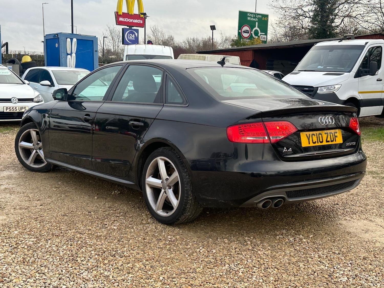 Used Audi A4 2010 for sale - 76991320: Photo 4